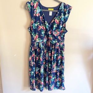 EUC yellow star dress- XL